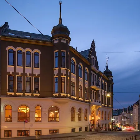 1904 Hotell