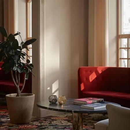 1904 Hotell 4*