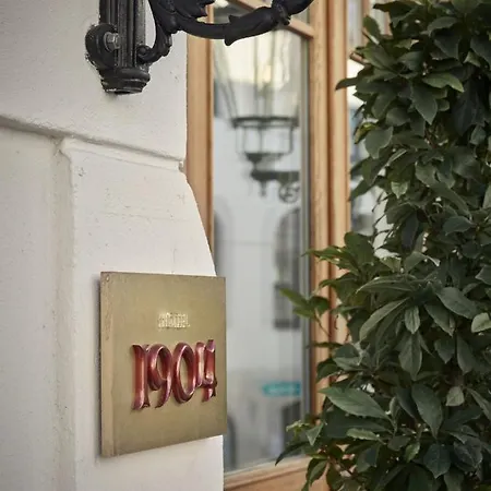 Отель 1904